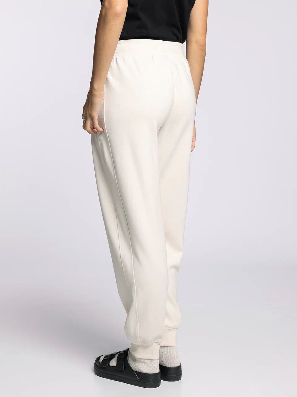 Caroline Jogger