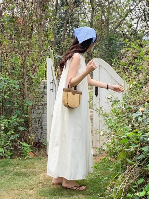 The Sienna Woven Mini Tote