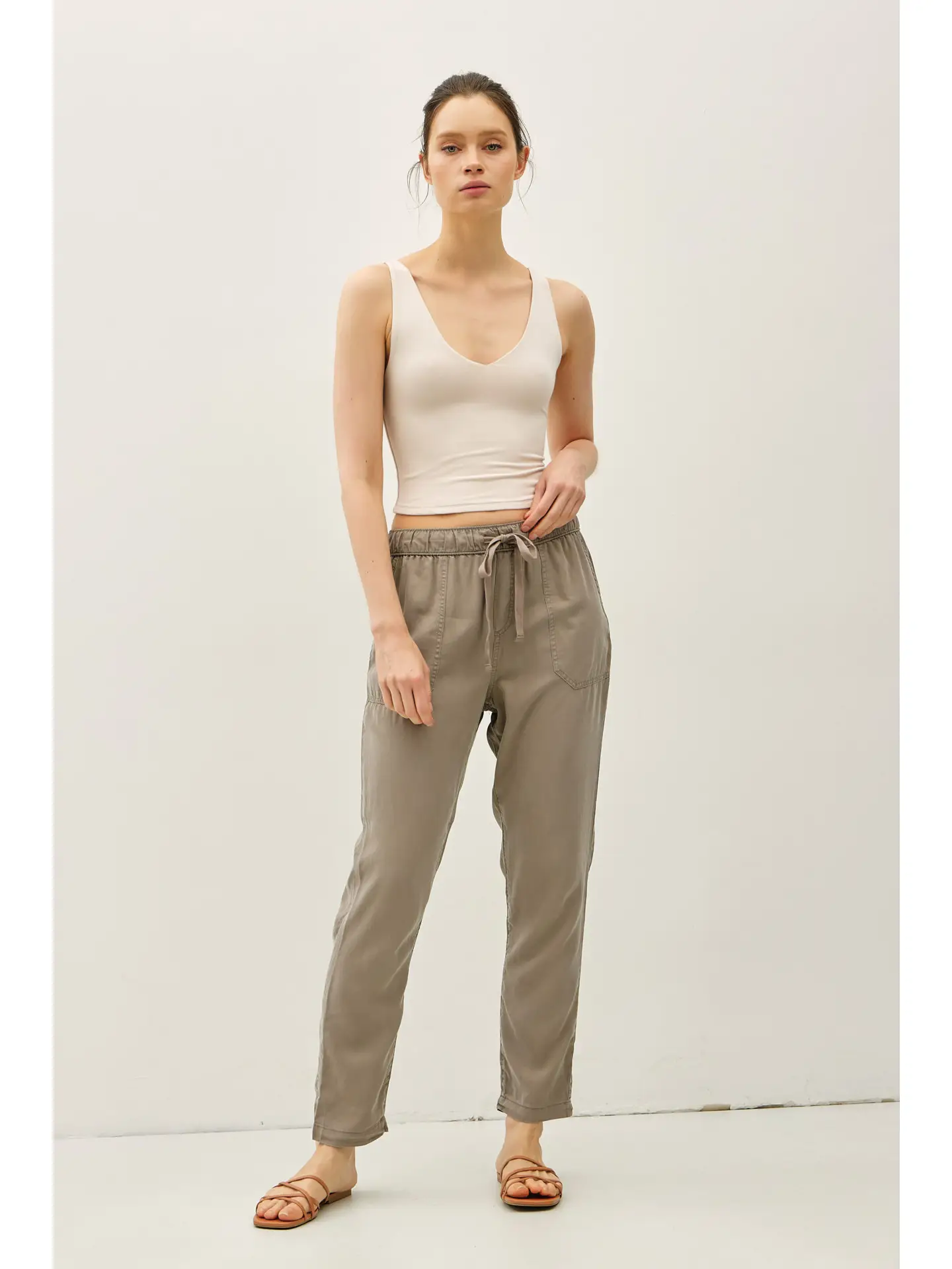 The Laura Ankle Pants