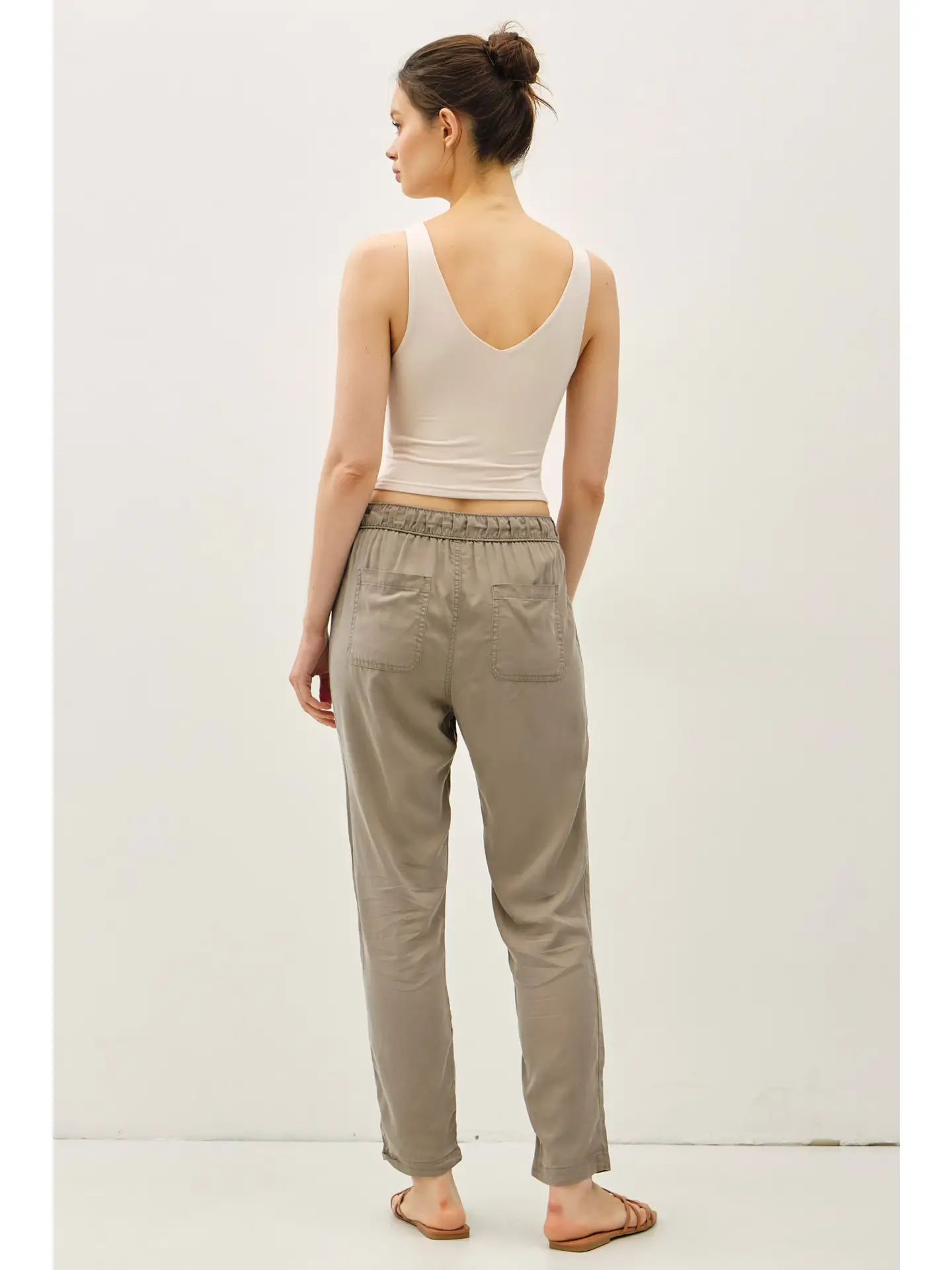 The Laura Ankle Pants