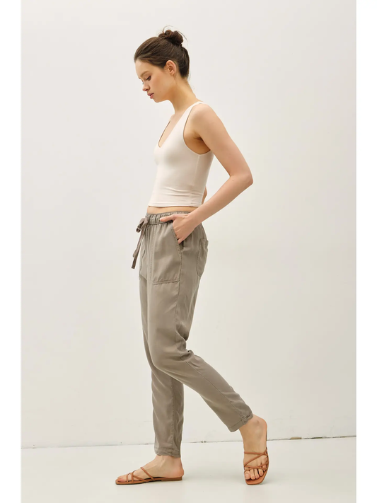 The Laura Ankle Pants