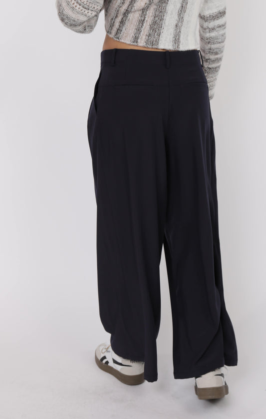 Most Wanted Pleat Pants