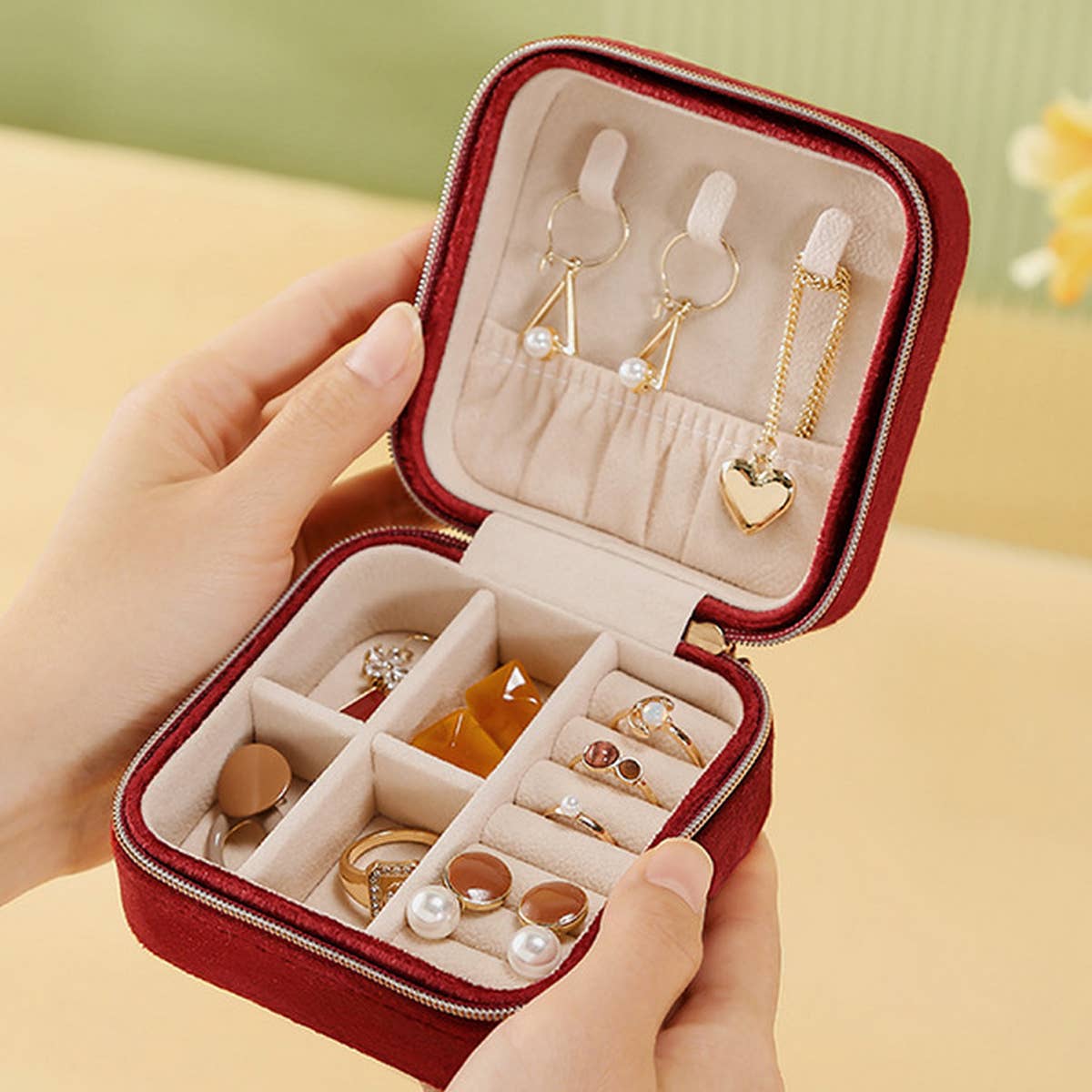 The Juliette Velvet Jewelry Case