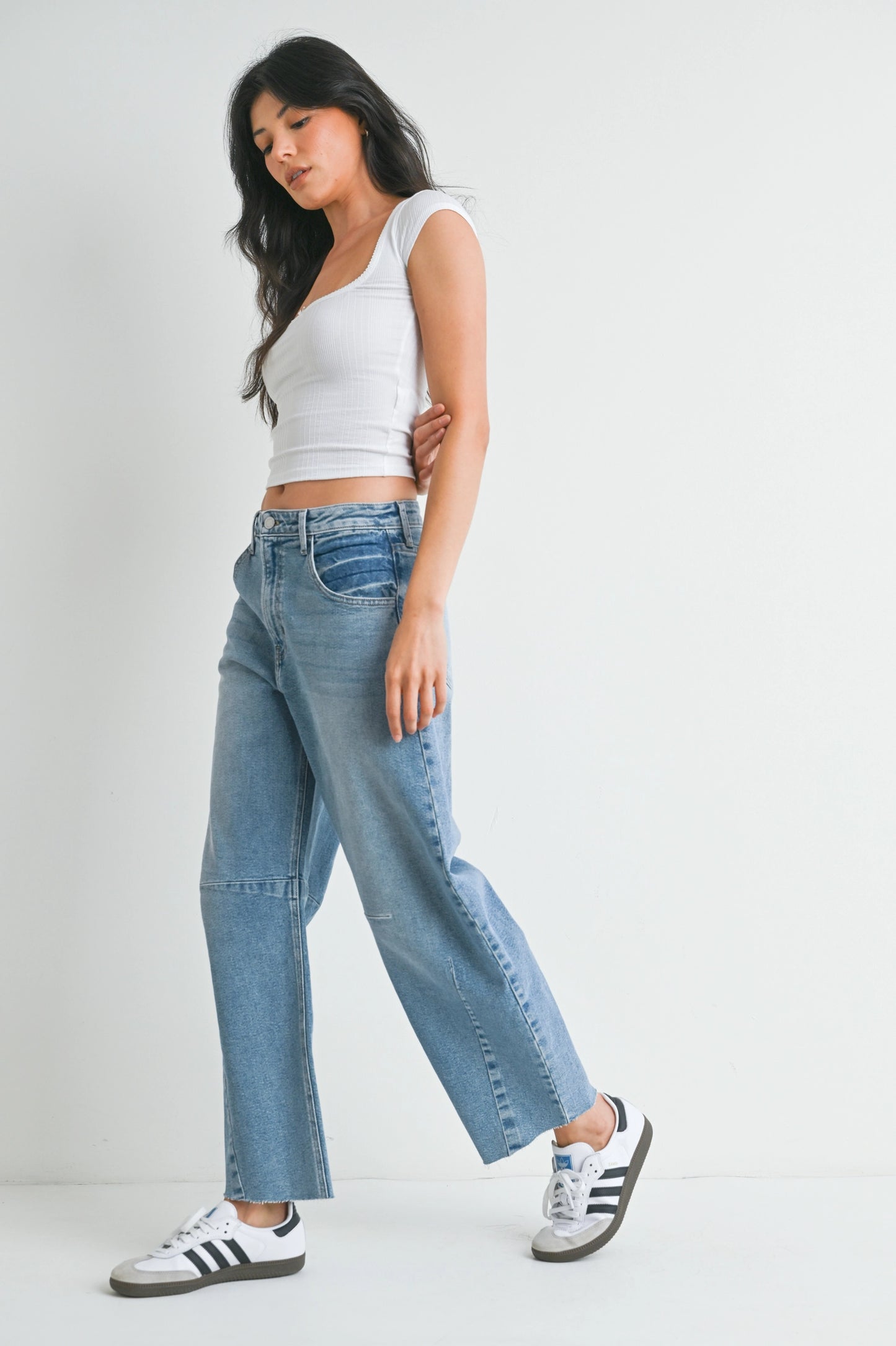 Barrel Jeans With Seams