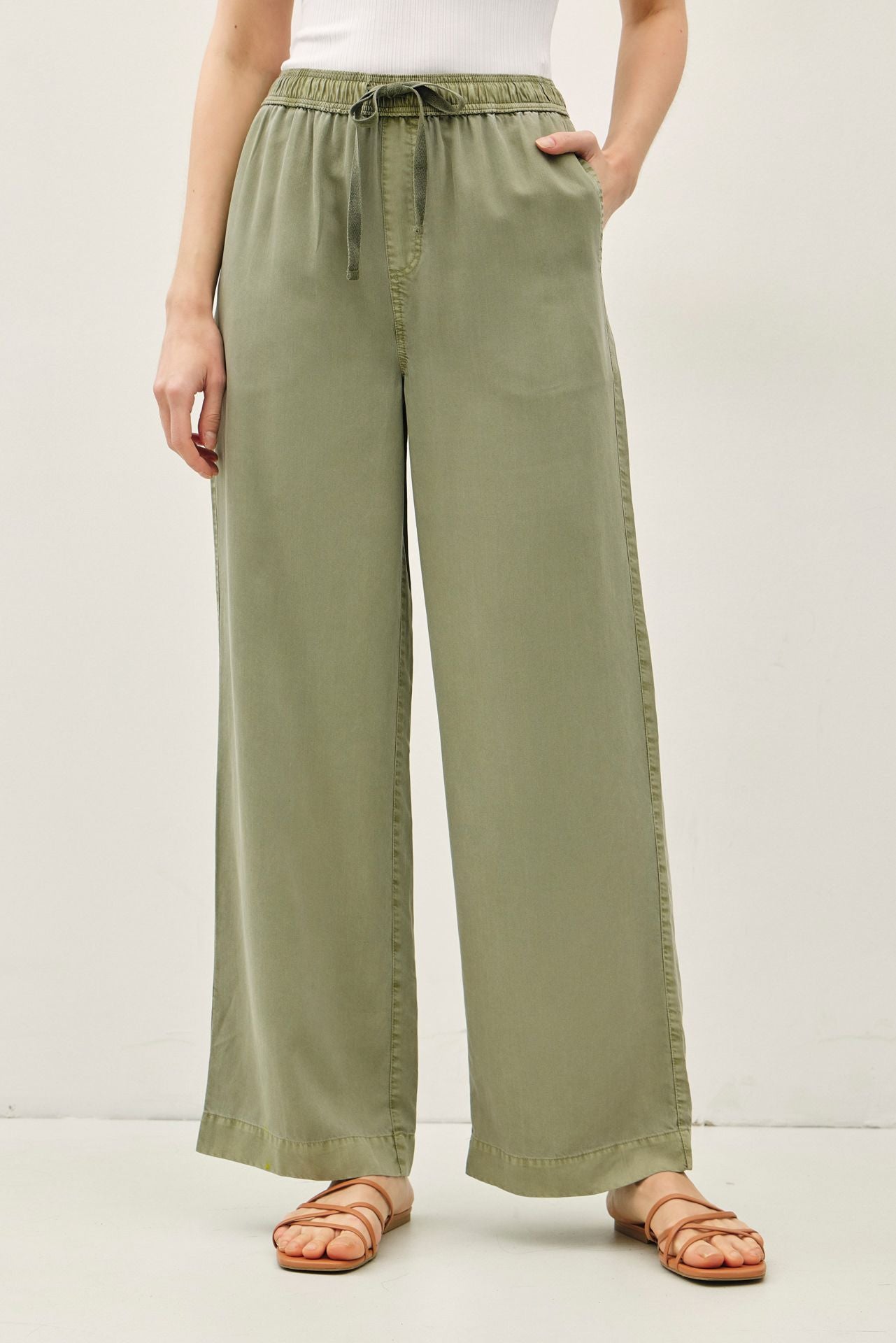 Mila Pant