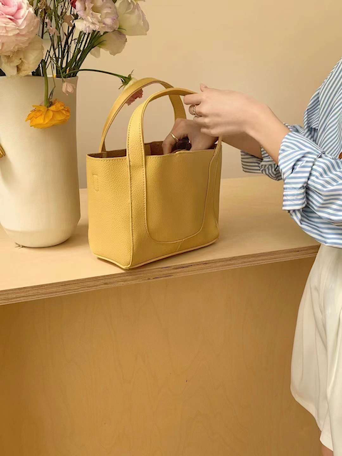 Medium Tote Crossbody Bag w/Cosmetic Pouch