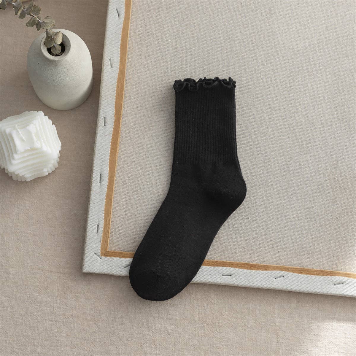 Flounce Simple Sweet Socks