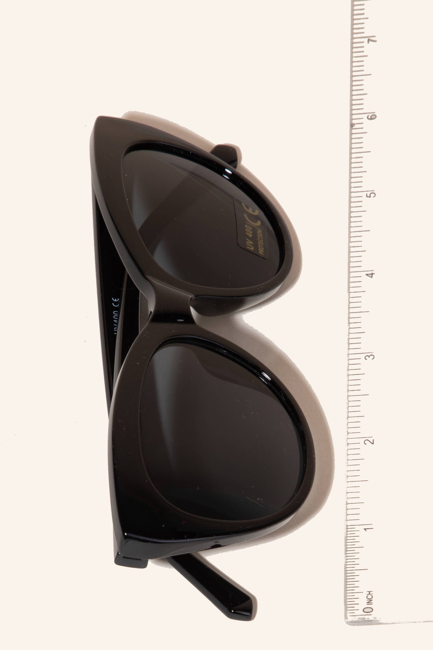 Classic Cat Eye Frame Sunglasses