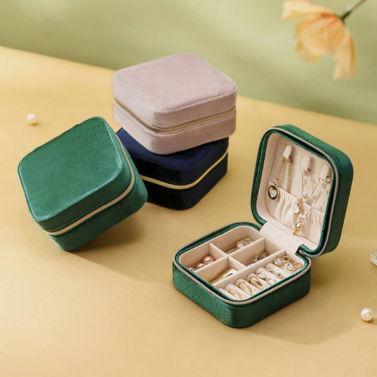 The Juliette Velvet Jewelry Case