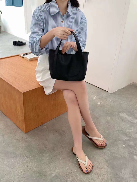 Medium Tote Crossbody Bag w/Cosmetic Pouch
