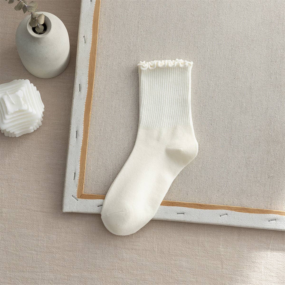 Flounce Simple Sweet Socks