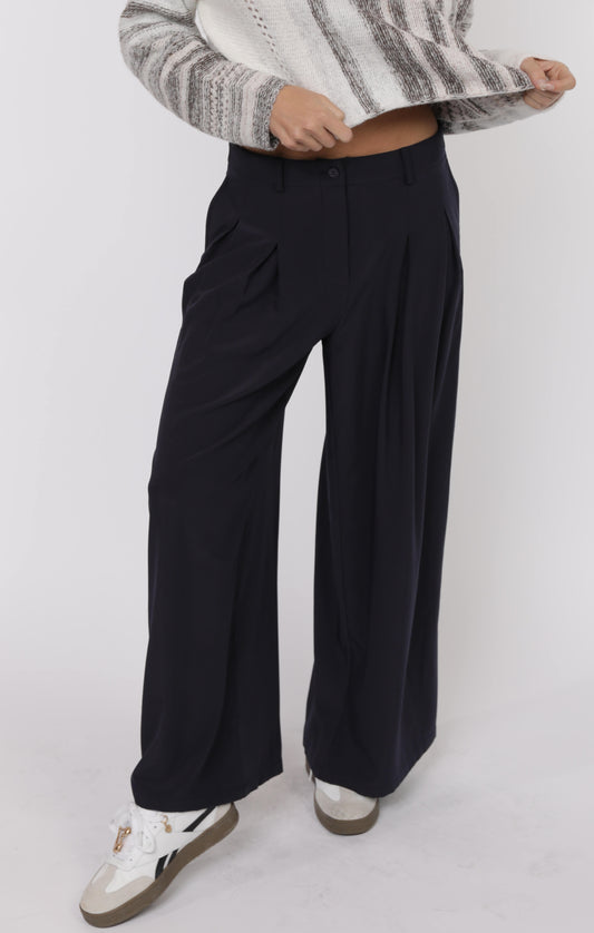 Most Wanted Pleat Pants
